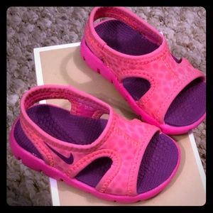 Nike toddler sandals